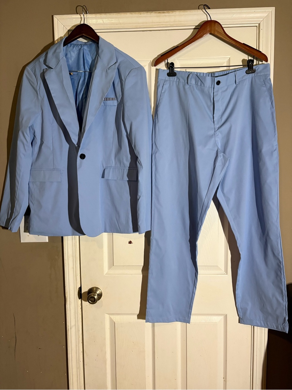 Men's Light Blue Two-Piece Suit Jacket & Trousers - Modern Fit